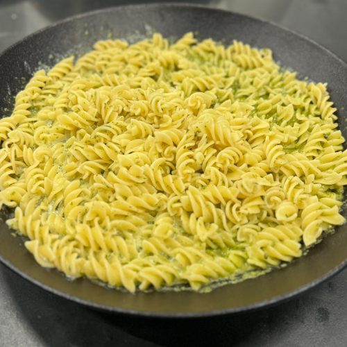 פסטה פסטו (10-12 סועדים)